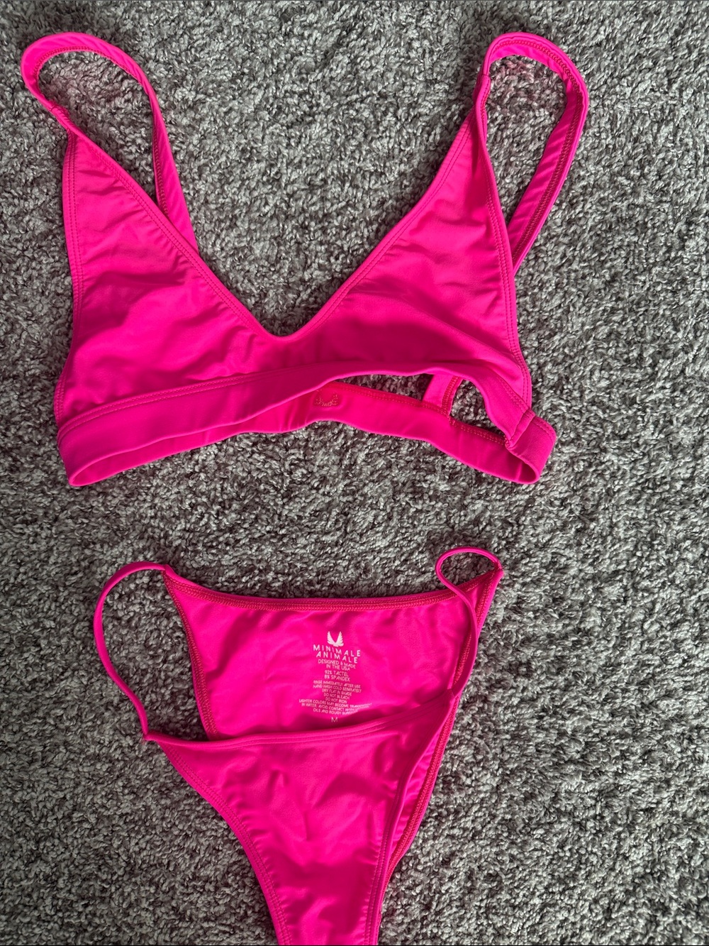 Minimale Animale Hot Pink Triangle Bikini Set